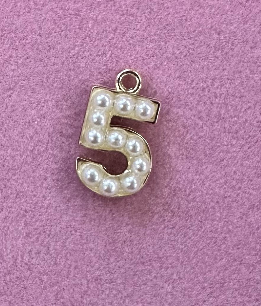 Pearl Number Charm