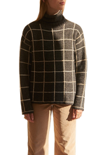 Load image into Gallery viewer, Robbie Sweater